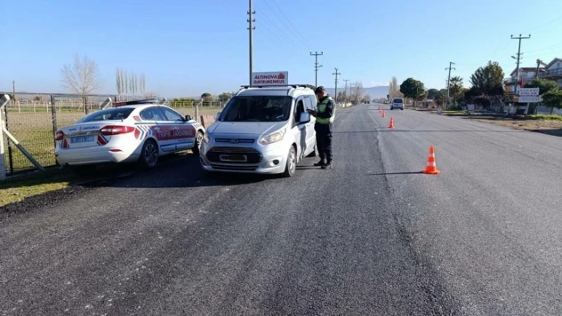 Balıkesir'de jandarma aranan 61 şahsı yakaladı