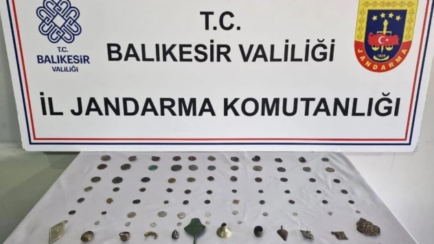 Balıkesir'de jandarmadan tarihi eser operasyonu