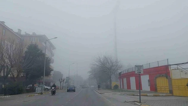 Balıkesir'i sis kapladı