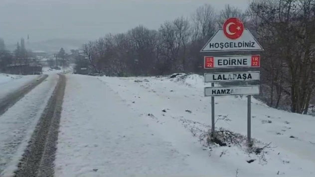 Balkanlardan giriş yapan kar, Edirne'de etkisini arttırdı