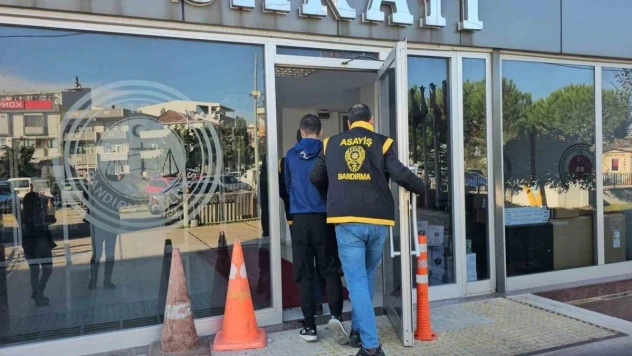 Bandırma'da oto hırsızı cezaevine gönderildi