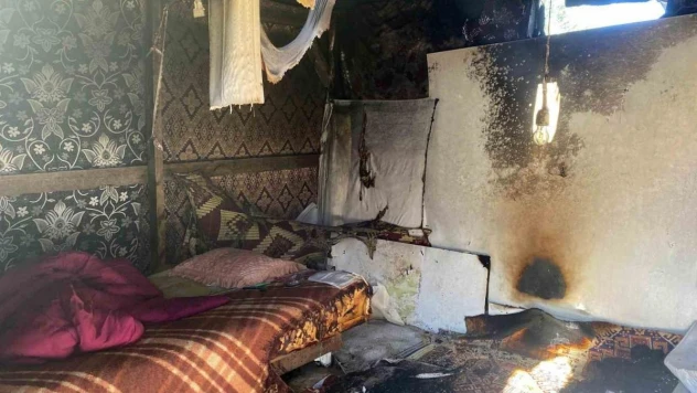 Baraka yangını ekipleri alarma geçirdi