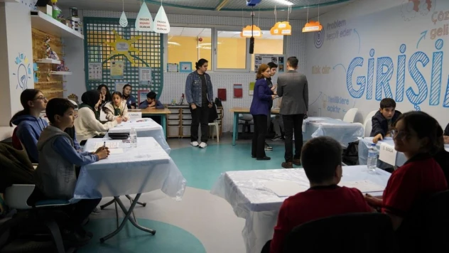 Başarılı öğrenciler finale kalabilmek için ter döktü