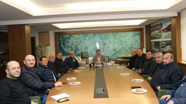 Başkan Akçadurak, mahalle muhtarları ile bir araya geldi
