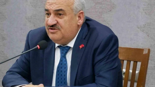 Başkan Akpunar kapıyı kapattı