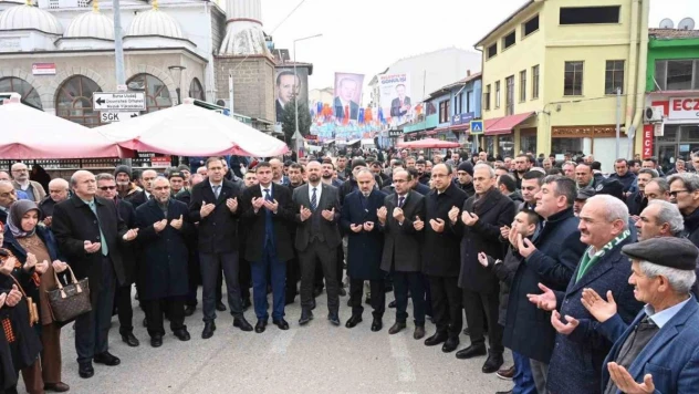 Başkan Aktaş: 'İş bilenin, kılıç kuşananın'