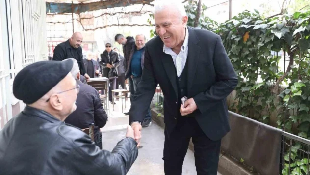 Başkan Atay vatandaşların taleplerini dinlemeye devam ediyor