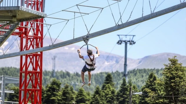 Başkan Atlı yeni dönemde Babadağ'a Adrenalin Parkı kazandıracak