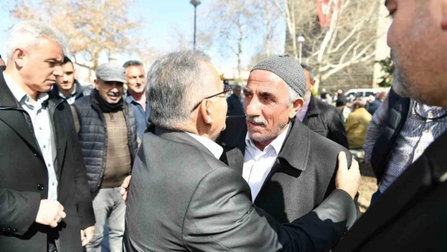 Başkan Büyükkılıç'tan çarşı esnafına ziyaret