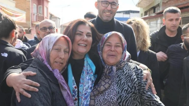 Başkan Çerçioğlu Germencik Pazarı'nda vatandaşlarla buluştu