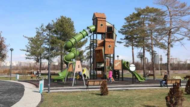 Başkan Çolakbayrakdar: 'Farklı belediyeciliğin en iyi örneklerini sahada sergiliyoruz'