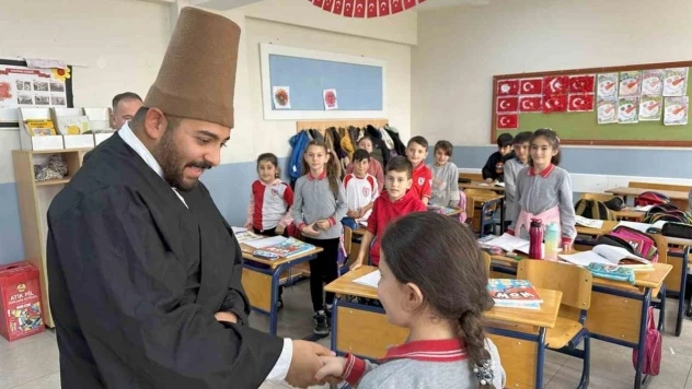 Başkan Doğan: 'Çocuklara tarihi kahramanları öğretiyoruz'