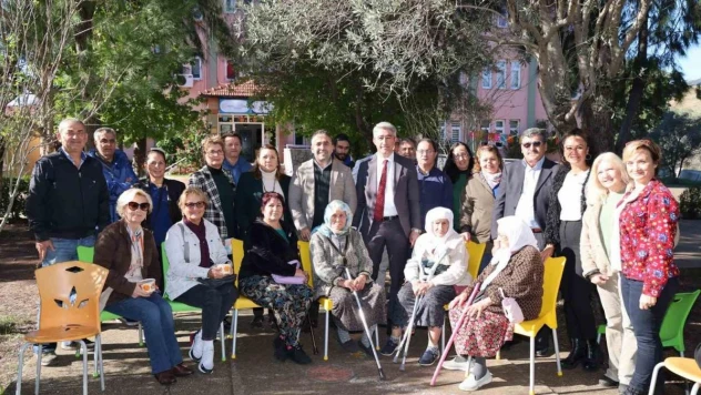 Başkan Oktay, Hisarönü Mahallesi'nde vatandaşlarla bir araya geldi