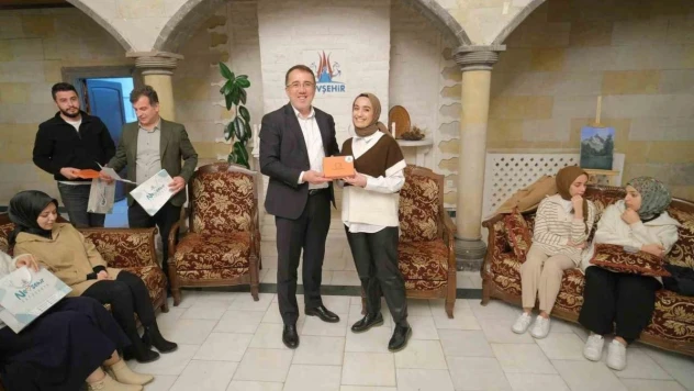 Başkan Savran genç gönüllüler ile buluştu