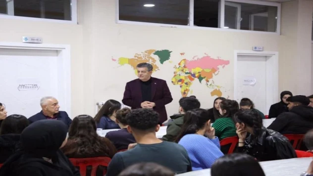 Başkan Yarka, gençlerle iftarda buluştu