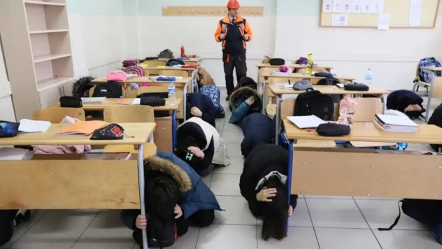 Bayburt'ta deprem farkındalık eğitimleri ve tatbikatlar devam ediyor