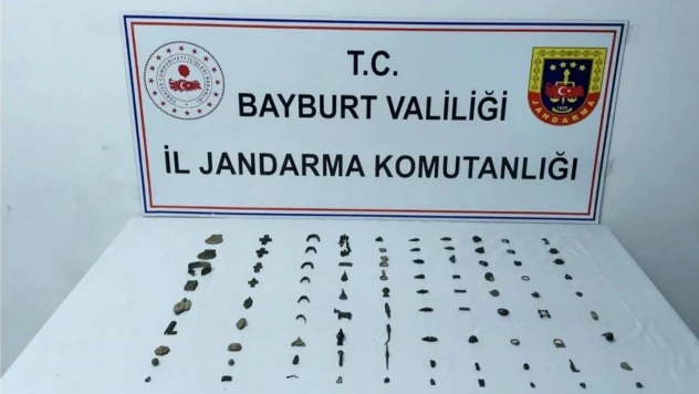 Bayburt'ta Roma ve Bizans dönemine ait 91 parça tarihi eser ele geçirildi