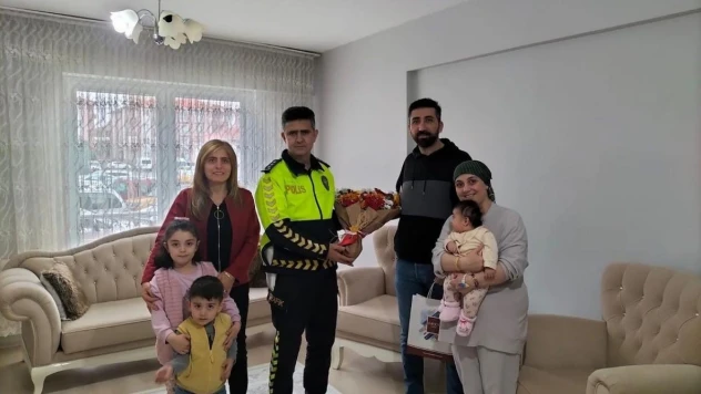 Bayramda şehit aileleri ziyaret edildi