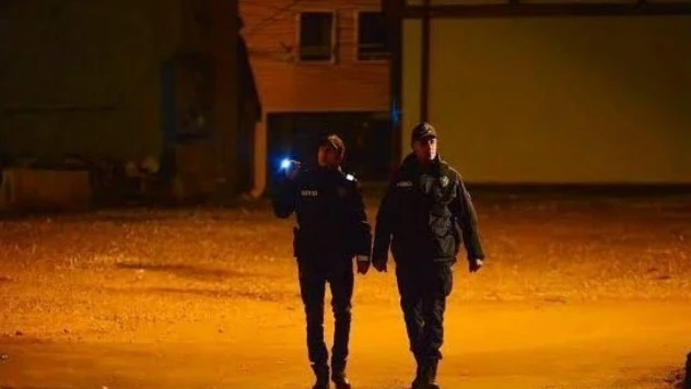 Bekçiler 1 yıl 8 ay hapis cezası bulunan şahsı yakaladı