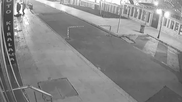 Bekçinin Kırşehir'de, yaralandığı ve silahların çekildiği anın güvenlik kamera kayıtları çıktı