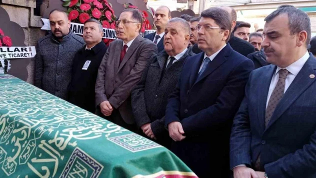 Belediye Başkanı Fırıncıoğlu'nun eşi dualarla uğurlandı