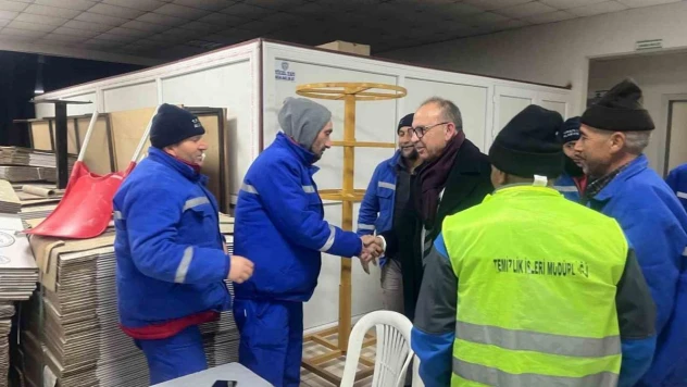 Belediye işçilerinden Başkan Akın'a zam teşekkürü