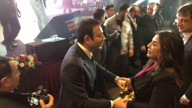 Beşiktaş Belediye Başkanı Rıza Akpolat'tan proje tanıtım toplantısı