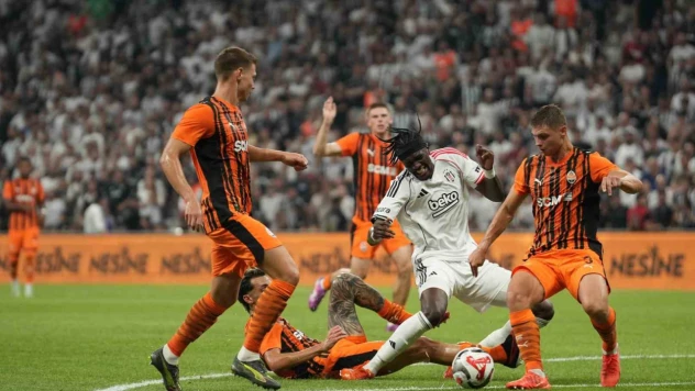 Beşiktaş ilk resmi maçında 4-2 mağlup oldu