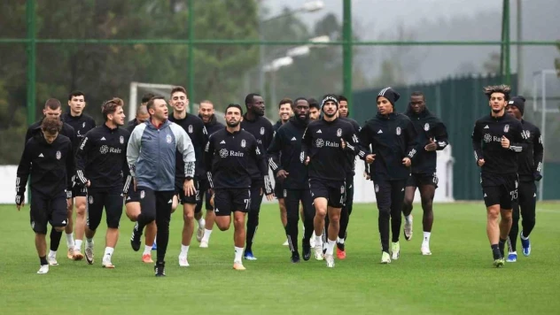 Beşiktaş, kondisyon ve taktik çalıştı