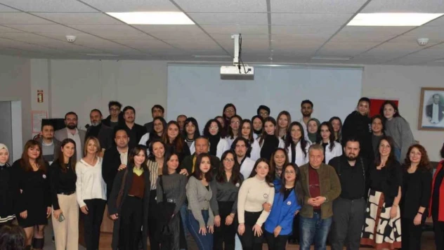 Beyaz önlüklerini giydiler