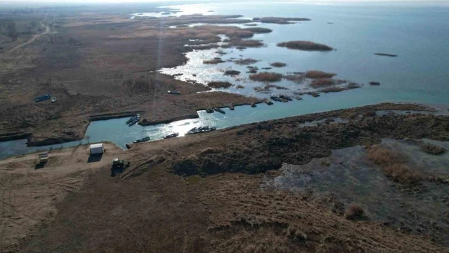 Beyşehir Gölü'nde avcılık faaliyetleri hem karadan hem havadan denetleniyor