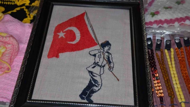 Beytüşşebap'ta kadınlar el sanatlarını sergiledi