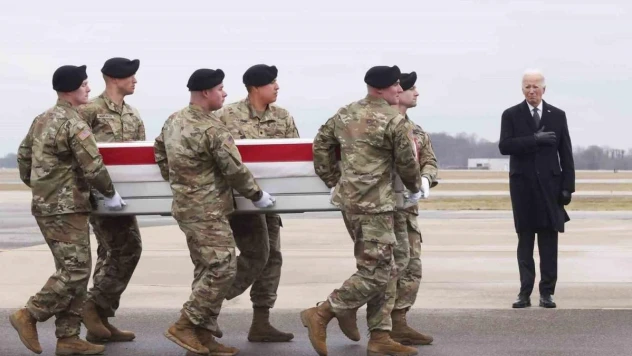 Biden, Ürdün'de ölen 3 ABD askeri için düzenlenen törene katıldı