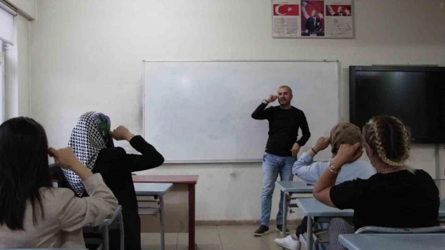 Bingöl'de 6 yılda bin 250 kursiyer işaret dilini öğrendi