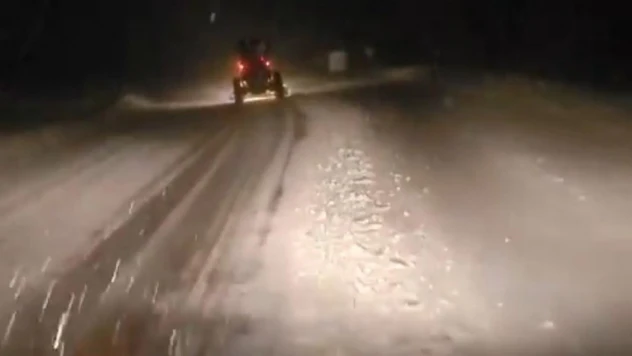 Bitlis'te kar yağışı etkili olmaya başladı