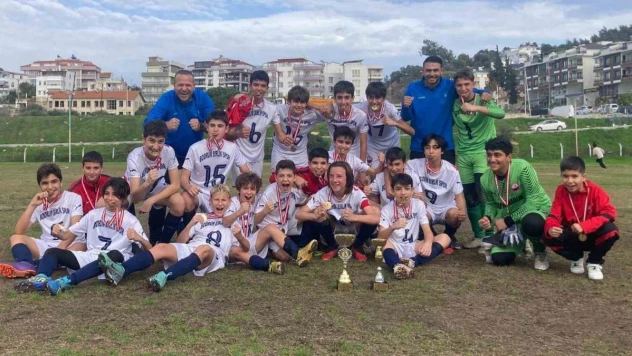 Bodrum Birlikspor U-16 ve U-14 liginde şampiyon oldu
