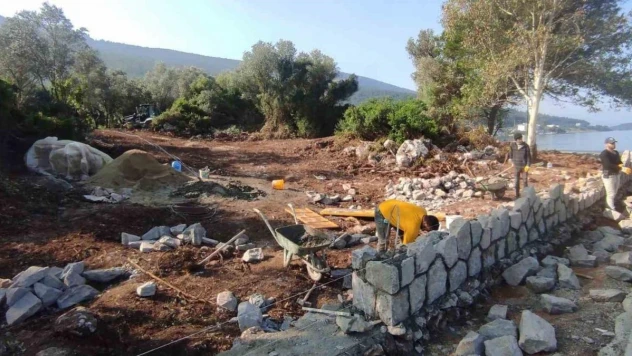 Bodrum'da kesin korunacak hassas alanı kaçak yapılarla doldurdular