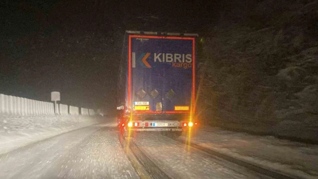 Bolu Dağı'nda kar kalınlığı 30 santimetreyi geçti