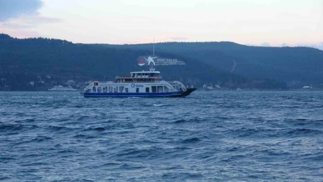Bozcaada ve Gökçeada'ya fırtına nedeniyle tüm feribot seferleri iptal edildi