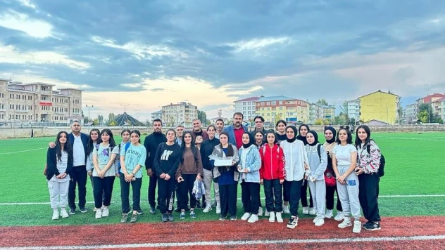 Bulanık'ta kadın futbol takımı kuruldu