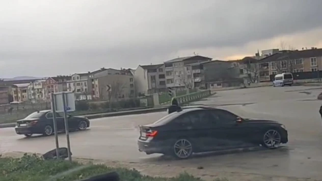 Bursa'da drift atan araç kamerada