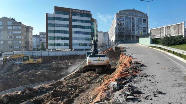 Bursa'da göçen yolda çalışma başladı