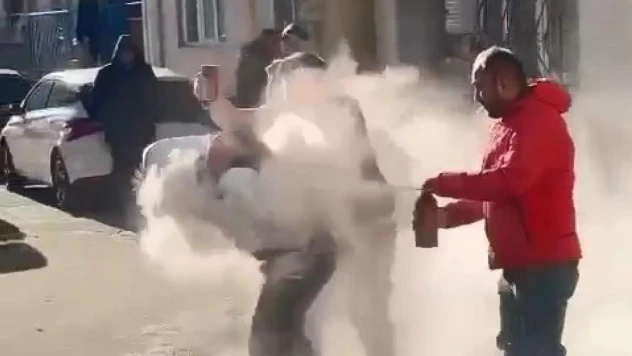 Bursa'da ilginç gelenek...Damada yapmadıklarını bırakmadılar