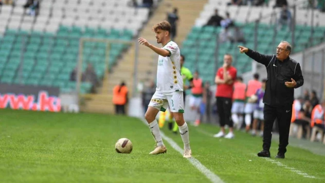 Bursaspor'da Bilal Güney ve Mustafa Genç de kadro dışı kaldı