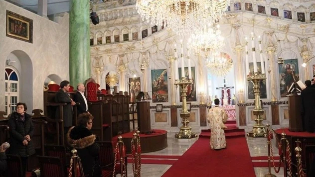 Büyükada'da denizden haç çıkarma töreni gerçekleşti