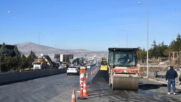 Büyükşehir'den Fatih Sultan Mehmet Bulvarı'nda 40 milyon TL'lik 'asfalt' çalışması