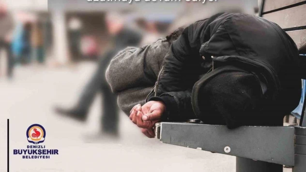 Büyükşehir evsizlere yardım elini uzatmaya devam ediyor