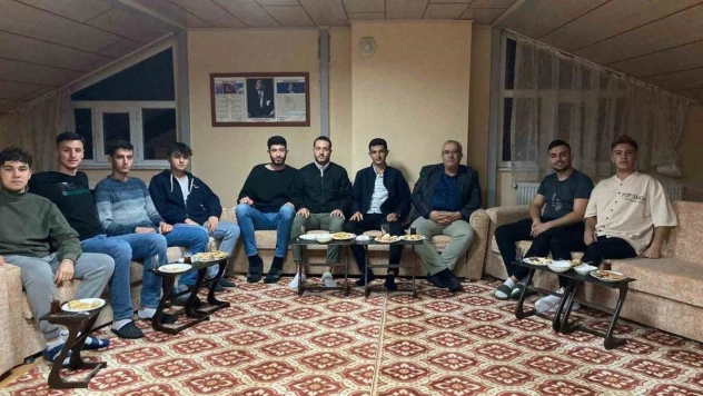 Çameli Belediye Başkanı Arslan gençlerle buluştu