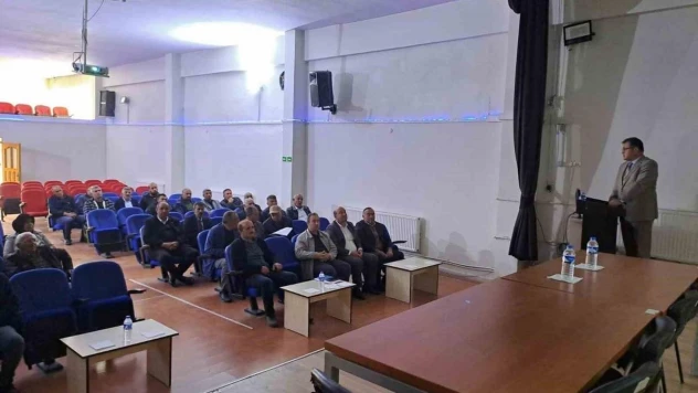 Çayırlı'da çiftçilere kuru fasulye eğitimi