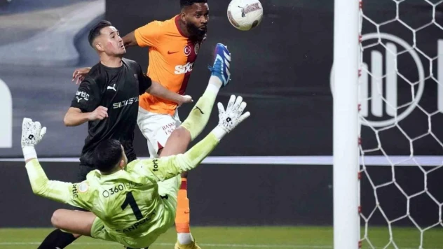 Cedric Bakambu'nun Galatasaray kariyeri